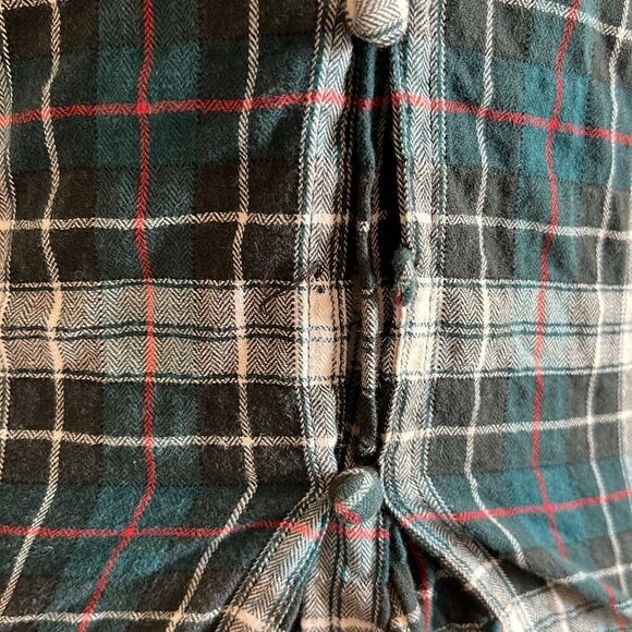 Elizabeth and James Women's Plaid Button-Front Collared Shirt - Size Small - Picture 4 of 5